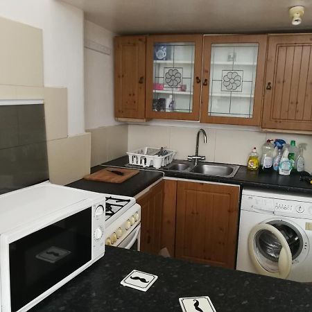 Budget Double Bedroom Near Glasgow City Centre And West End Εξωτερικό φωτογραφία