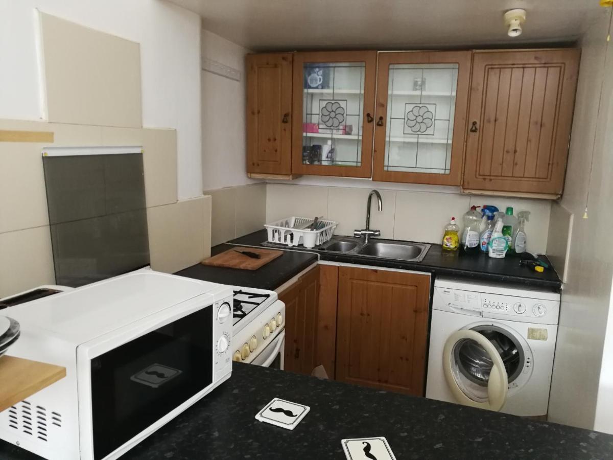 Budget Double Bedroom Near Glasgow City Centre And West End Εξωτερικό φωτογραφία