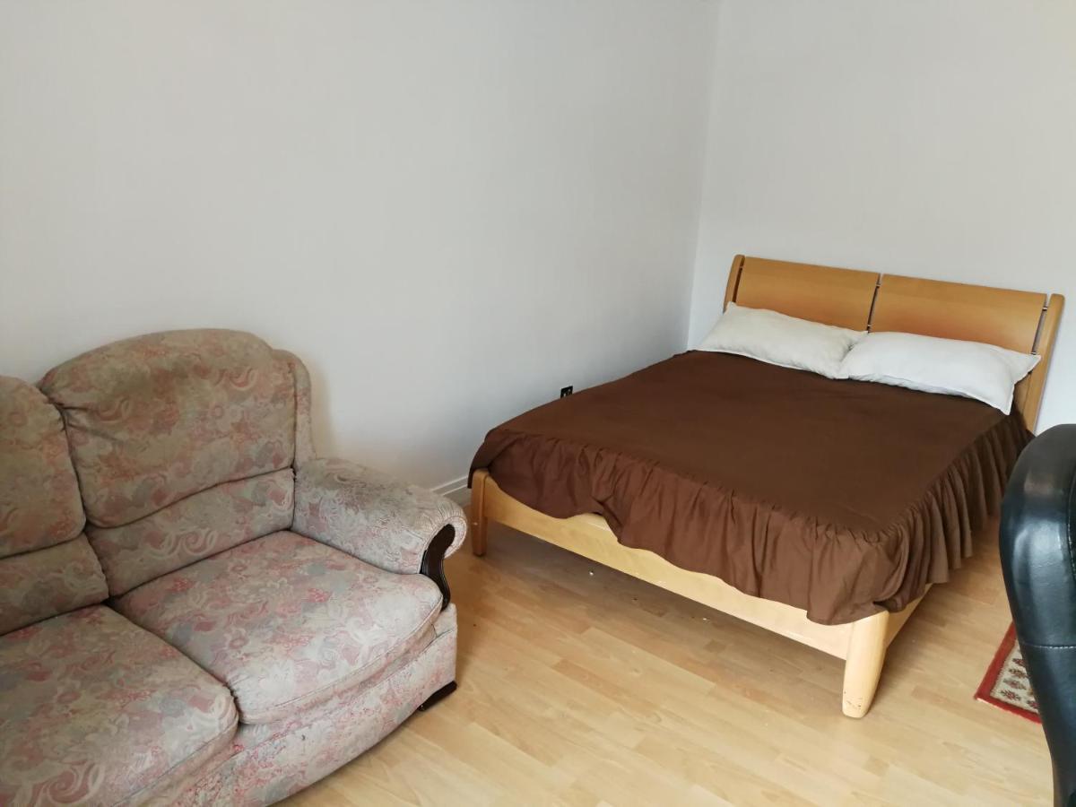 Budget Double Bedroom Near Glasgow City Centre And West End Εξωτερικό φωτογραφία